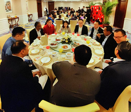 长青|马来西亚副首相参加马中商会亲善晚宴