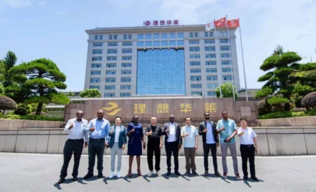 肯尼亚友人莅临理想华莱考察