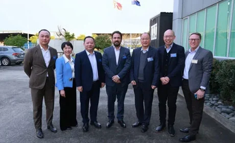 奥克兰商会与安发举办“商聚五点后”活动