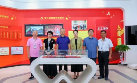 浏阳经开区管委会孙春华一行莅临绿之韵调研