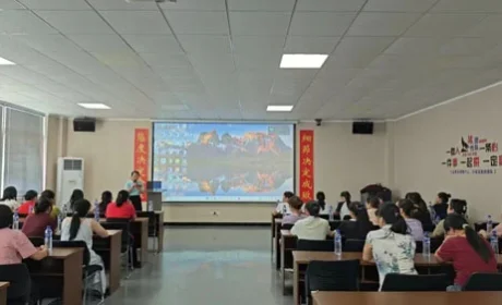 三八妇乐聚星系统生殖健康公益讲座八月绽放