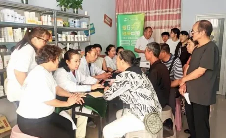 “荣格云·健康巡检公益行”日前走进河北宣化