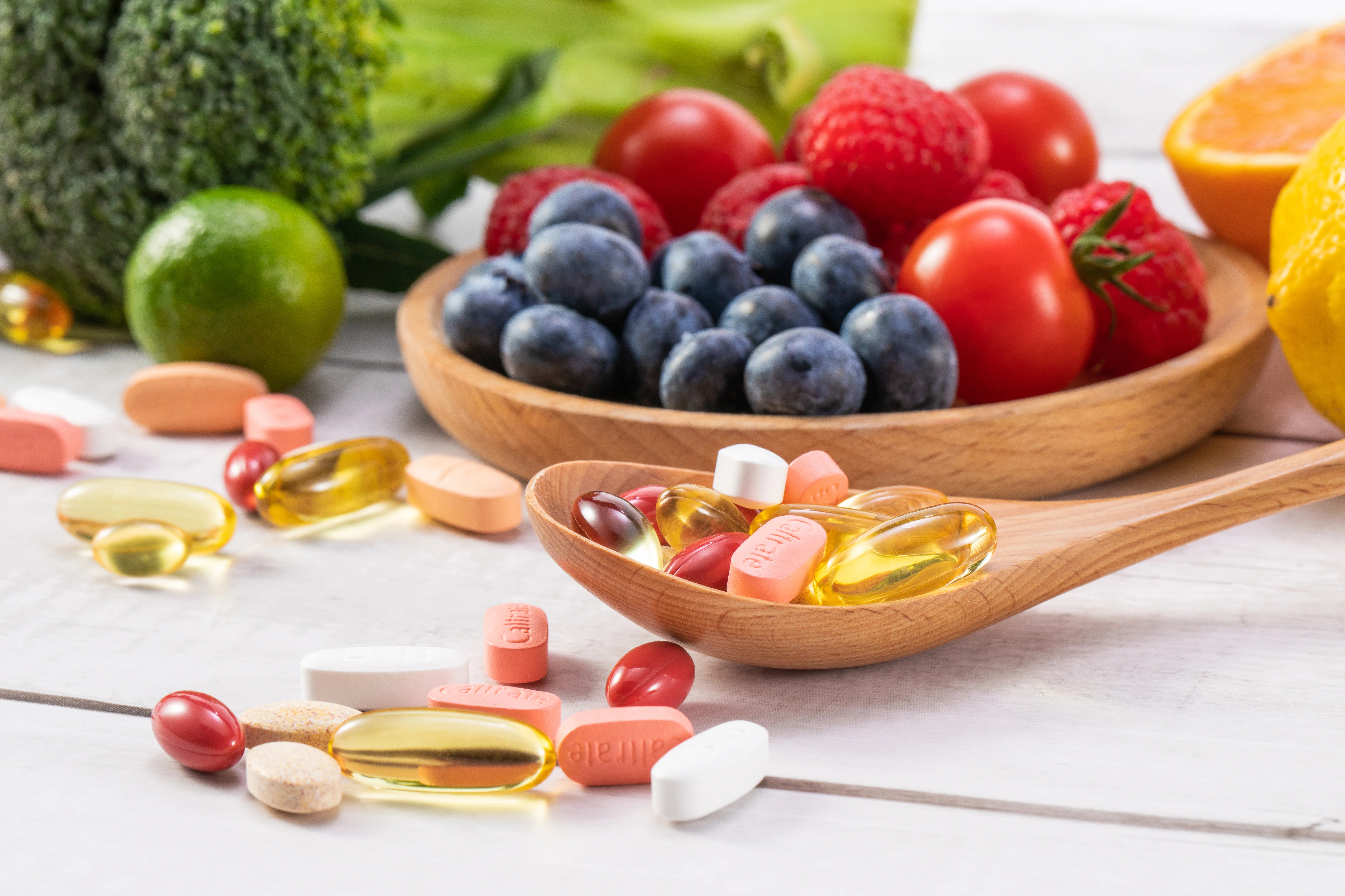 保健食品注册备案双轨制改革成效全景观察