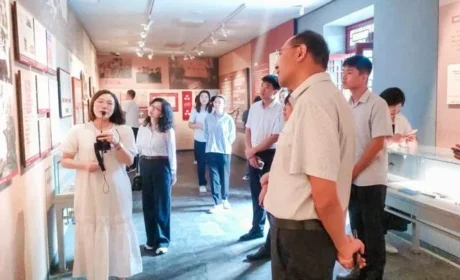 致敬峥嵘岁月 金木集团慰问百岁抗战老兵