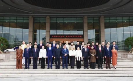 阿尔巴尼亚、摩尔多瓦外交官莅临参观安然