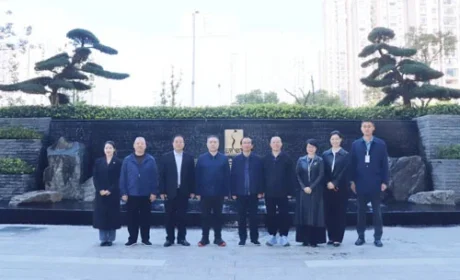 安化县人大常委会党组书记调研绿之韵中心