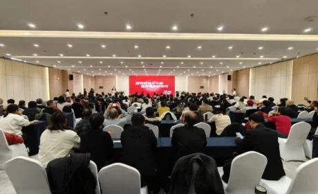 健康引领新时代，三十周年宣讲会走进河北石家庄