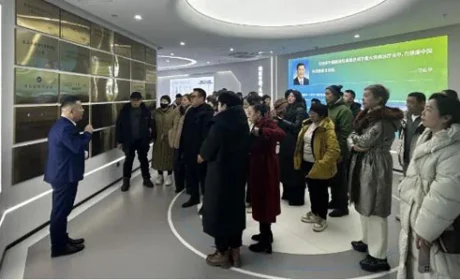 科技抗衰 | 三八妇乐德宸系统伙伴走进磐升集团