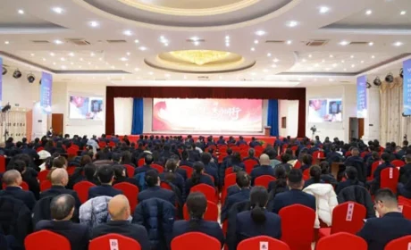 策马追光 惠力同行 2026安惠员工年会举行