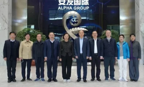 福建省慈善总会会长雷春美一行调研安发生物