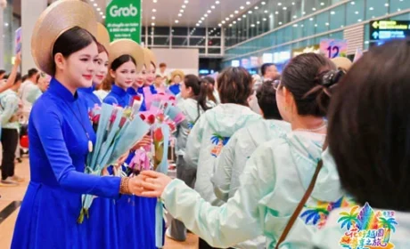 以旅为媒 春芝堂“花好越圆”尊享之旅落幕