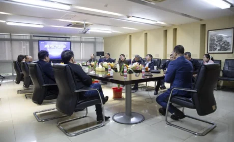 深化交流促合作 共谋发展谱新篇——长沙市中医学会会长一行莅临炎帝生物参访交流