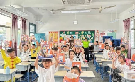“六一”赴暖三十载 宝健岁岁初心守童真