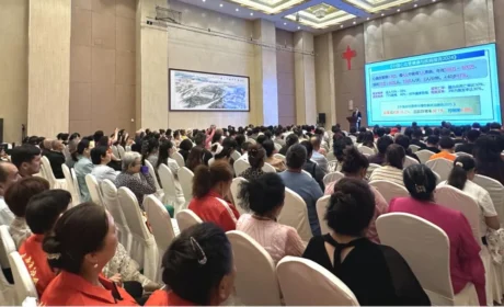 国珍科技 | “无龄榜样 魅力人生”主题活动走进新疆阿克苏
