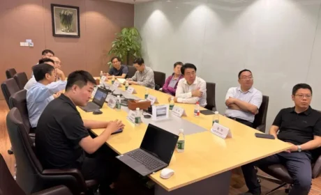 同仁堂集团到大兴生物医药产业基地等地调研