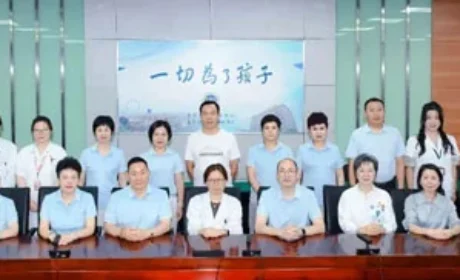 安然先心病救助计划公益探访赴复旦儿科医院