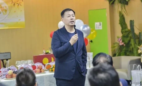 圃美多乐活中秋茶话会暨处女座生日会举行