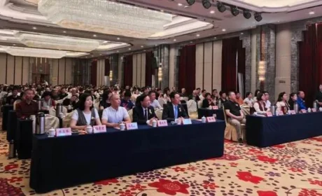 新时代“无龄榜样 魅力人生”活动走入扬州