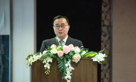 艾启新章 炎帝达成与李时珍国灸集团战略合作